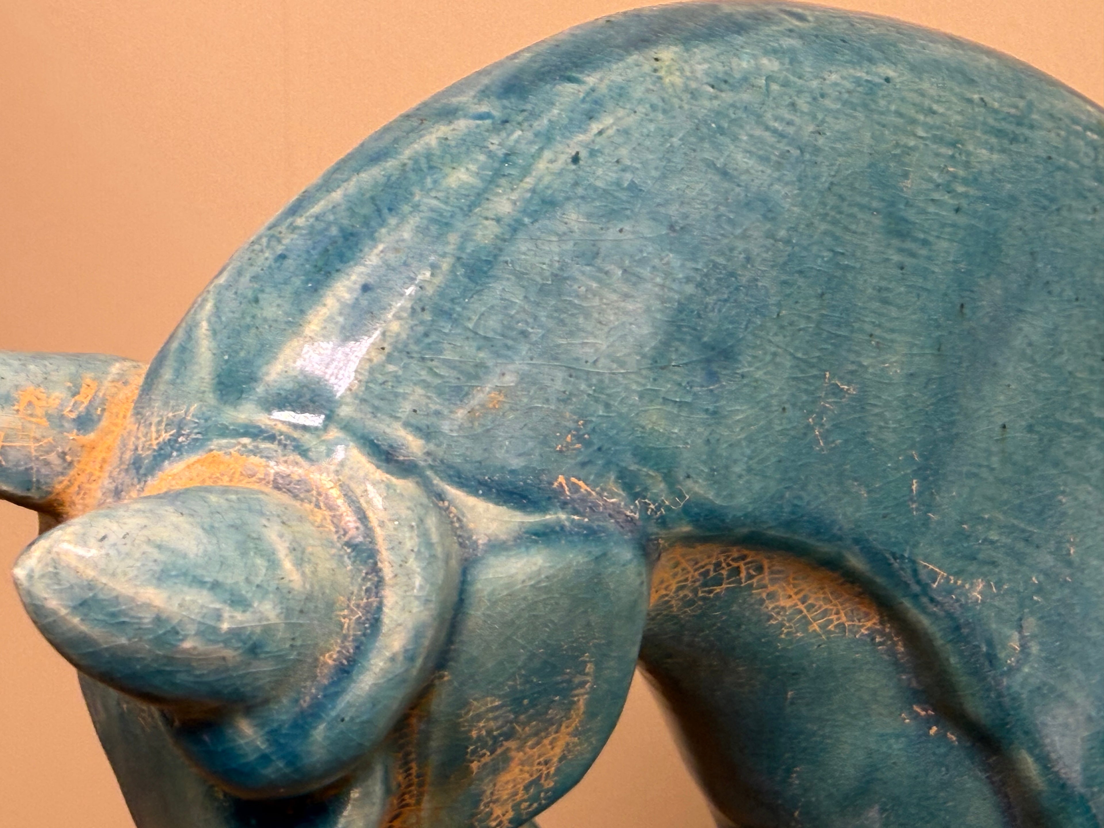 Tang Dynastie Paard Beeld Lichtblauw 41 cm – Handgemaakt Keramiek