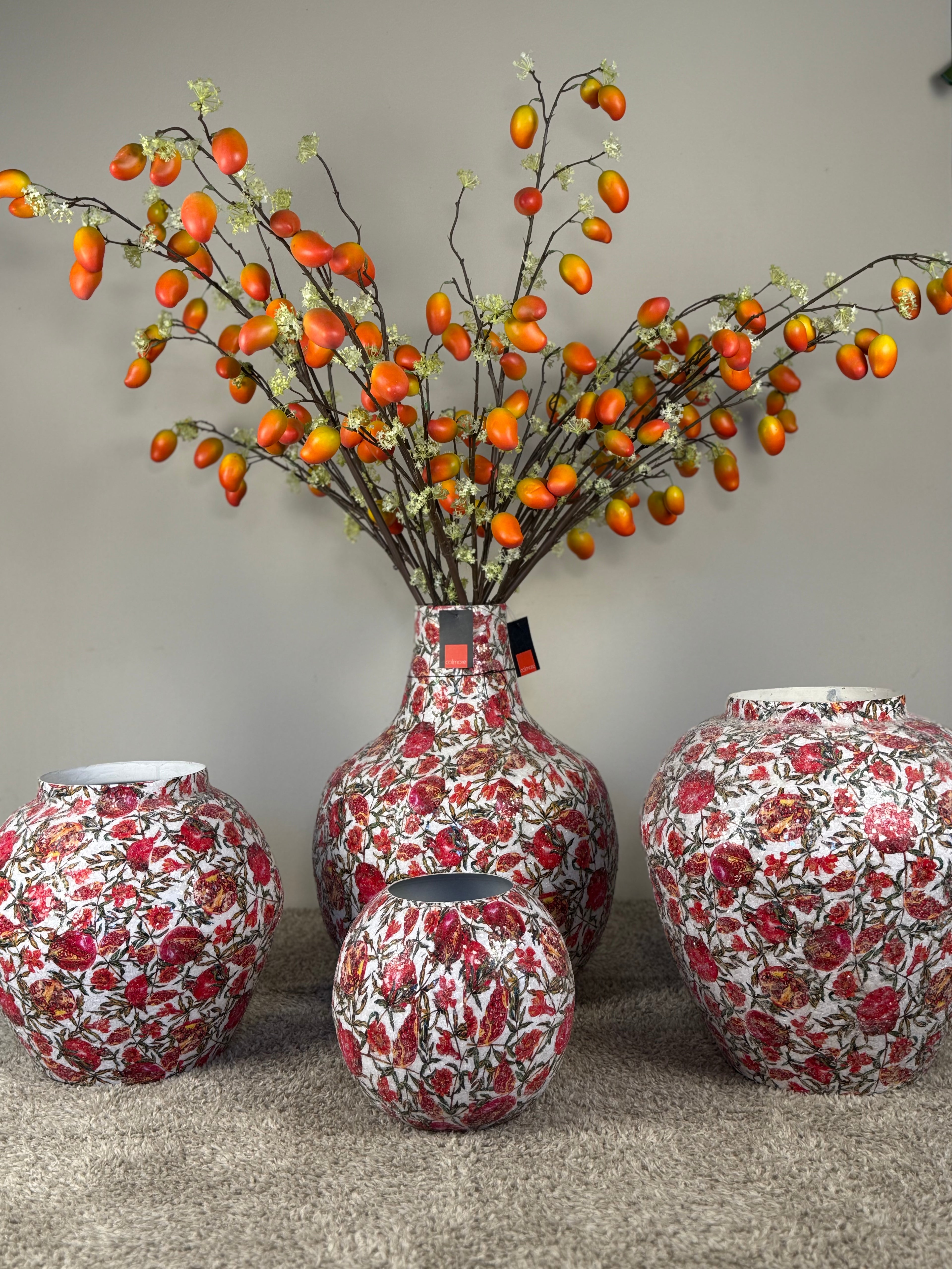 Colmore by Diga Vaas Pomegranate Mosaic Multi – Metalen Vaas met Granaatappel Print – 50 cm Hoog (40x40x50 cm)