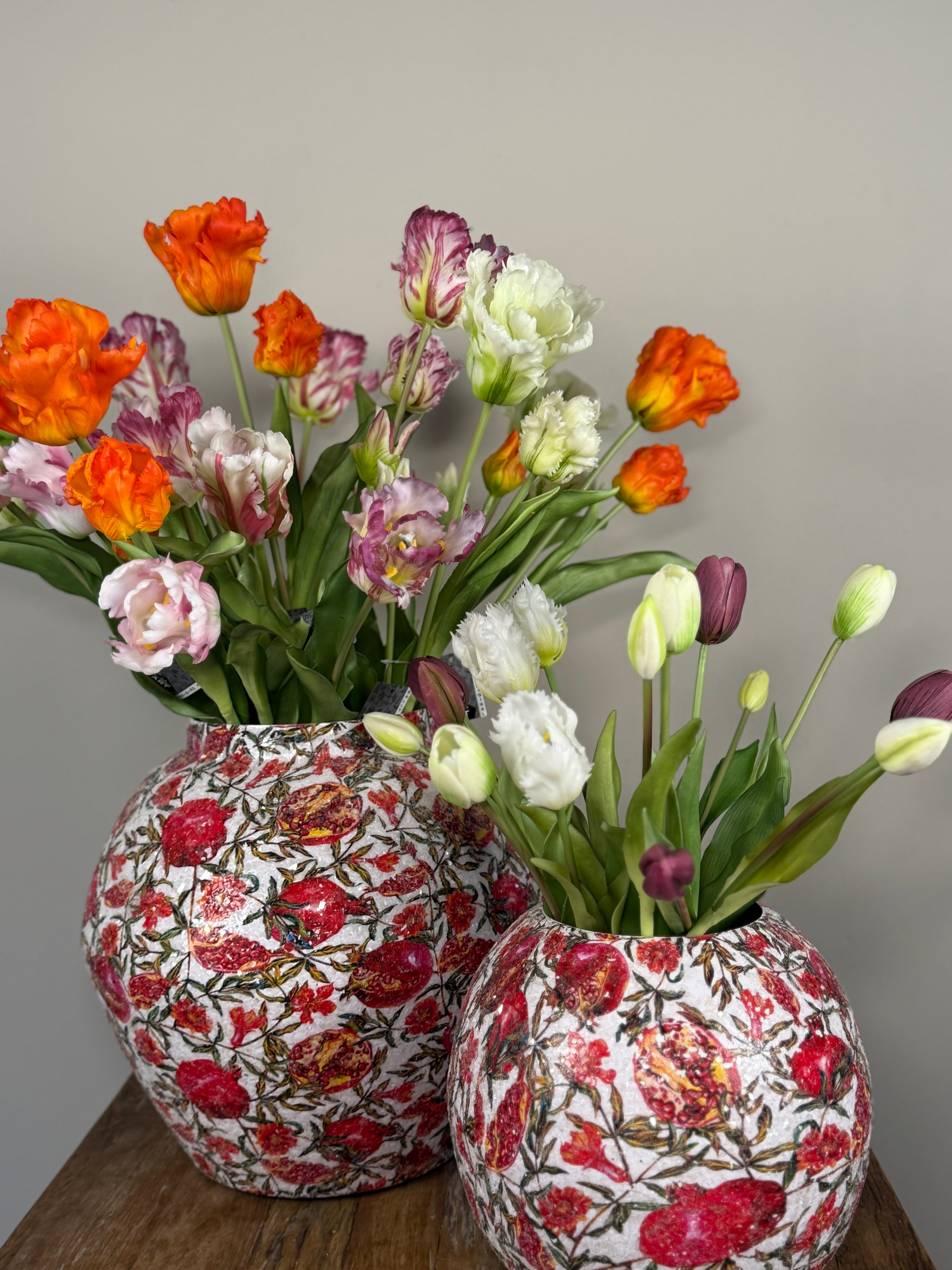 Colmore by Diga Vaas Pomegranate Print Mosaic Multi/Taupe – Metalen Vaas met Mosaic Glas Coating – 32 cm (35x35x32 cm)