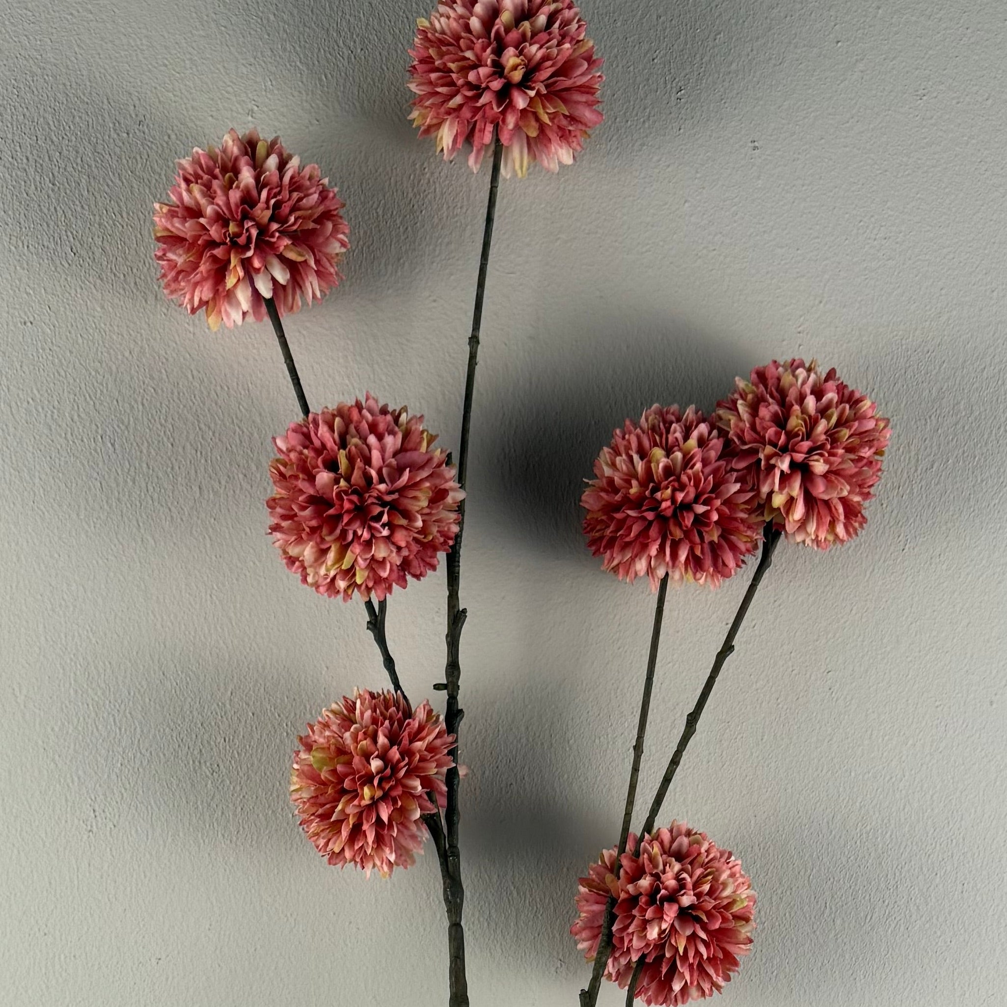 Kunstbloemen Tak Pompom Large Pink – Zijdebloemen Tak 98 cm – Luxe Bloemendecoratie
